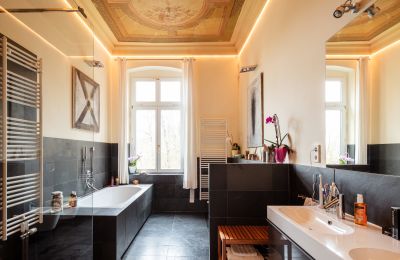 Luxus-Altbauwohnung kaufen Gera, Vollersdorfer Str. 56, Thüringen, Bad mit Deckengemälde