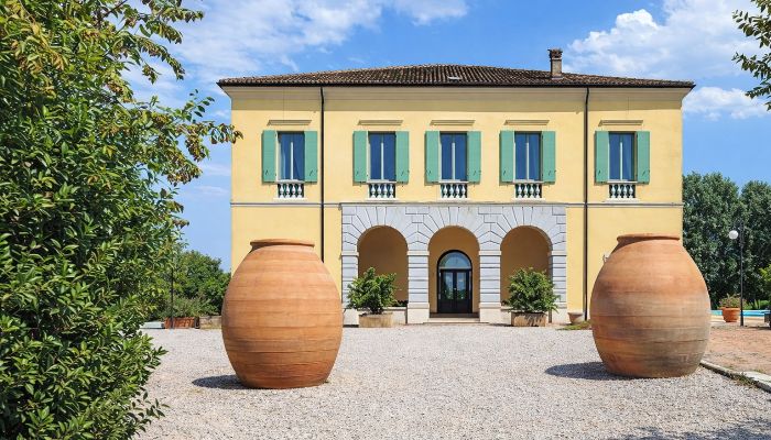 Historische Villa kaufen Goito, Lombardei