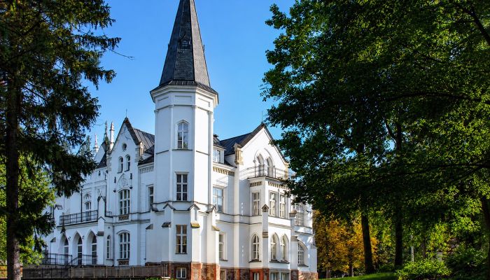 Historisk villa till salu Nedre Schlesien