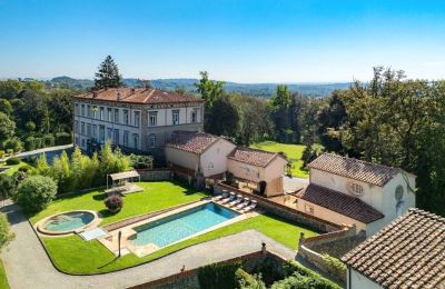 Slott till salu Capannori, Toscana, Fastighetens omgivning