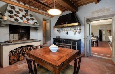 Slott till salu Capannori, Toscana, Kök