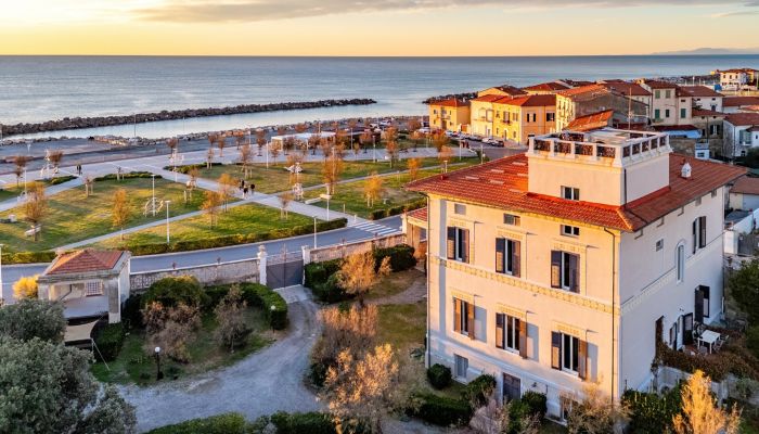 Historisk villa til salg Marina di Pisa, Toscana