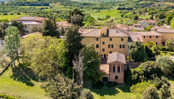 Bypalæ til salg Montefoscoli, Toscana