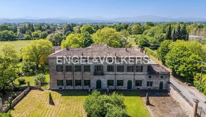 Historisk villa til salg Montechiarugolo, Emilia-Romagna