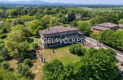 Historisk villa til salg Montechiarugolo, Emilia-Romagna, Ejendommens omgivelser