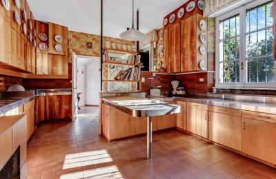 Historisk villa købe 21019 Somma Lombardo, Lombardiet:  Køkken
