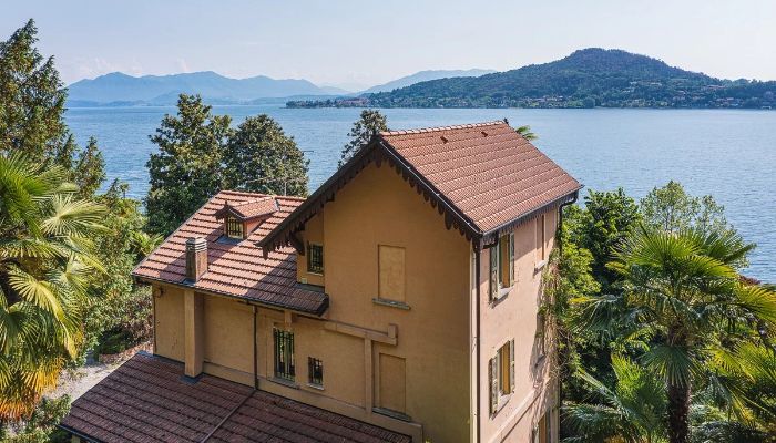 Historisk villa til salg Meina, Piemonte,  Italien