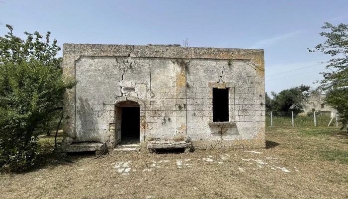 Lantligt hus till salu Oria, Puglia,  Italien