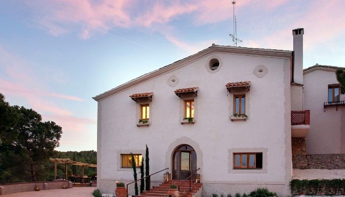 Landhus til salg Sant Joan de Mediona, Catalonien
