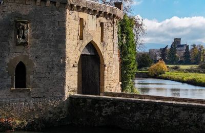 Burg kaufen Valence, Auvergne-Rhône-Alpes, Foto 4/28