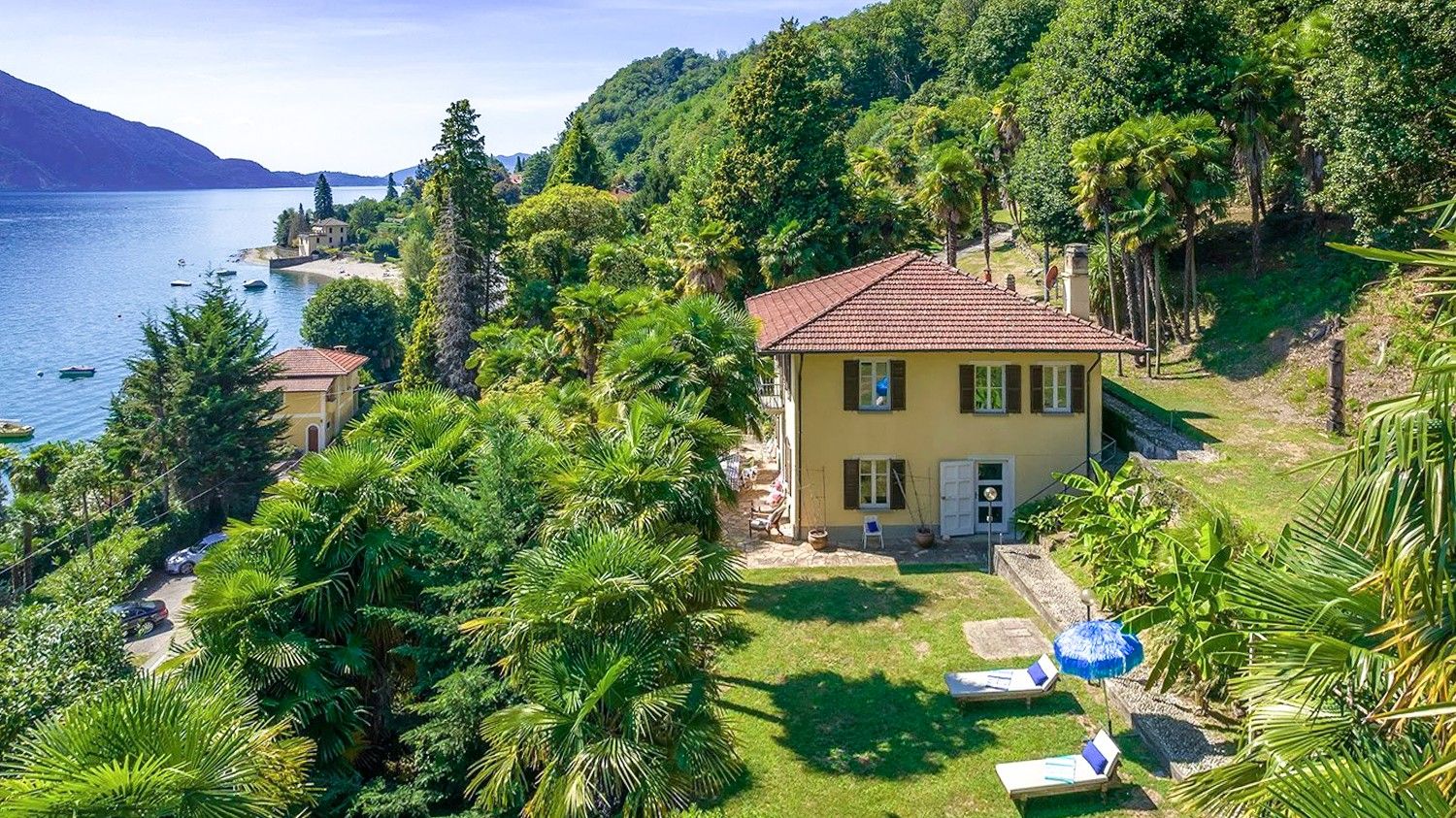 Bilder Villa med park och privat strand vid Lago Maggiore