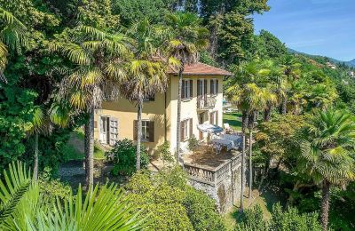 Historisk villa till salu 28824 Oggebbio, Piemonte:  Utsikt utifrån