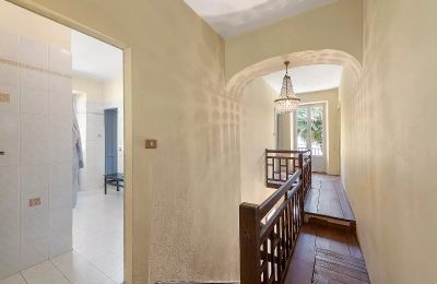 Historisk villa til salgs 28824 Oggebbio, Piemonte, Trapp