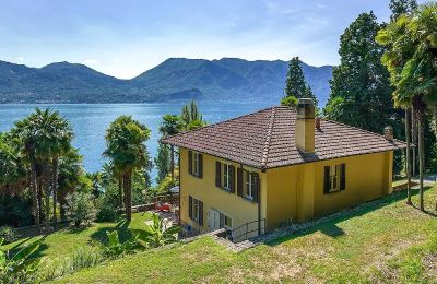 Historisk villa till salu 28824 Oggebbio, Piemonte:  Utsikt