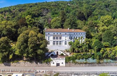 Historische villa te koop Belgirate, Piemonte:  