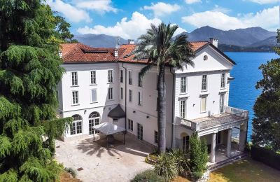 Historische villa te koop Belgirate, Piemonte:  