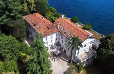 Historische villa te koop Belgirate, Piemonte:  