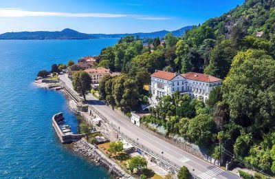 Historisk villa til salg Belgirate, Piemonte, Billede 2/50