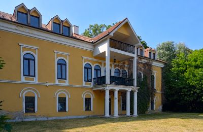 Herregård Kovarce, Nitriansky kraj