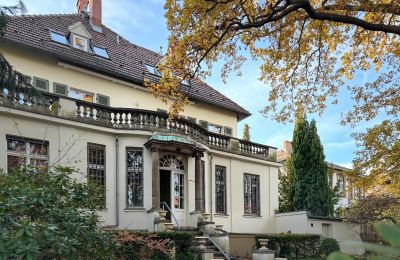 Historische Immobilien, Wunderbare Villenetage mit großem Garten und Einliegerwohnung im Souterrain
