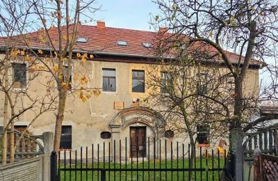 Byhus Żary, Lubusz