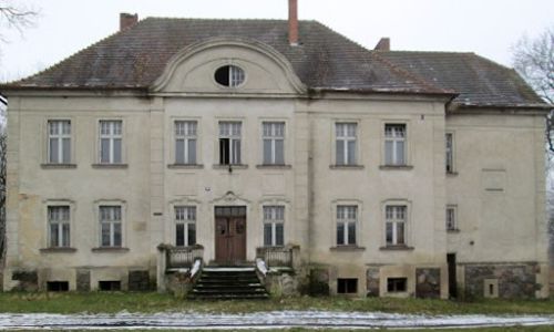 Herrenhaus/Gutshaus Osieczna 2