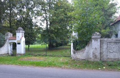 Herrenhaus/Gutshaus kaufen Brodnica, Großpolen:  Zufahrt