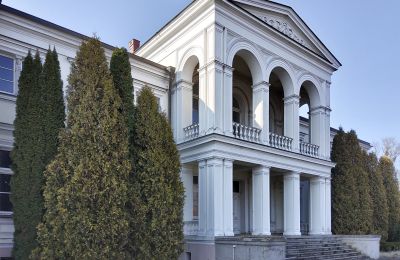 Slot til salg Lubstów, Pałac w Lubstowie, województwo wielkopolskie, Portico
