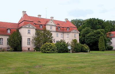 Verkauf geplant für Schloss Karlsburg in Mecklenburg