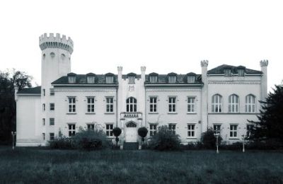 Schloss Hohendorf mit neuer Nutzung