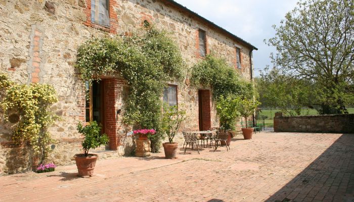 Landhus købe Arezzo, Toscana,  Italien