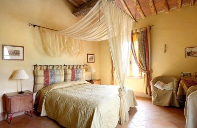 Landhaus kaufen Arezzo, Toskana:  RIF2262-lang11#RIF 2262 Schlafzimmer