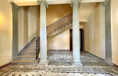 Historische villa te koop Siena, Toscane:  RIF 2937 Eingangsbereich in herrschaftliche Etage