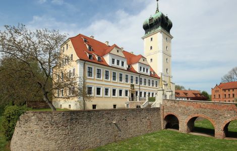 /pp/arr/thumb-delitzsch-sachsen-schloss-realportico.jpg