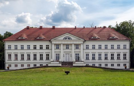Retzow, Parkweg - Schloss Retzow