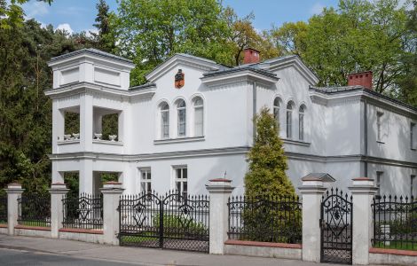 Konstancin-Jeziorna, Piłsudskiego - Villa Pod Dębem in Konstancin-Jeziorna