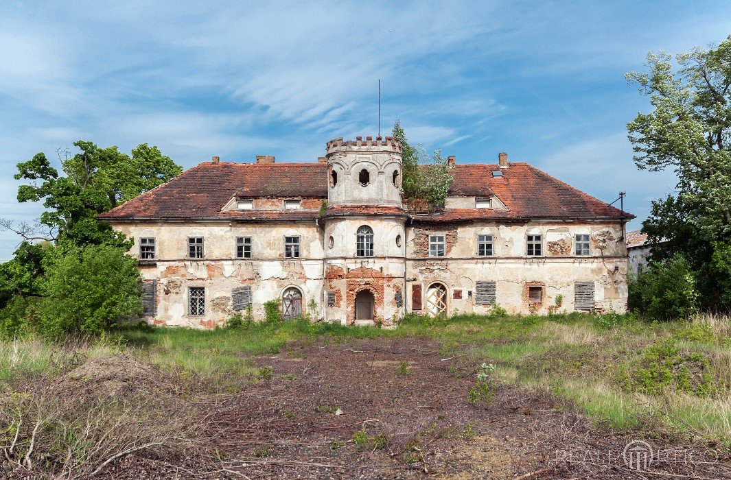 Herrenhaus in Slavice, Pilsner Region, Slavice u Horních Kozolup