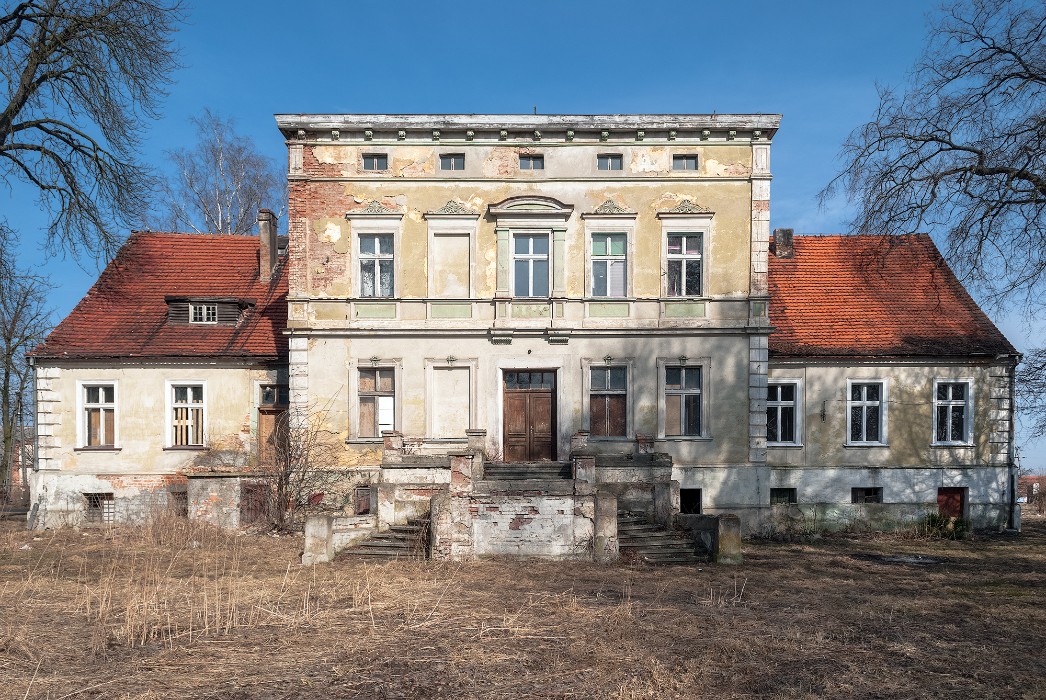 Gutshaus in Klein Obisch (Obiszówek), Obiszów