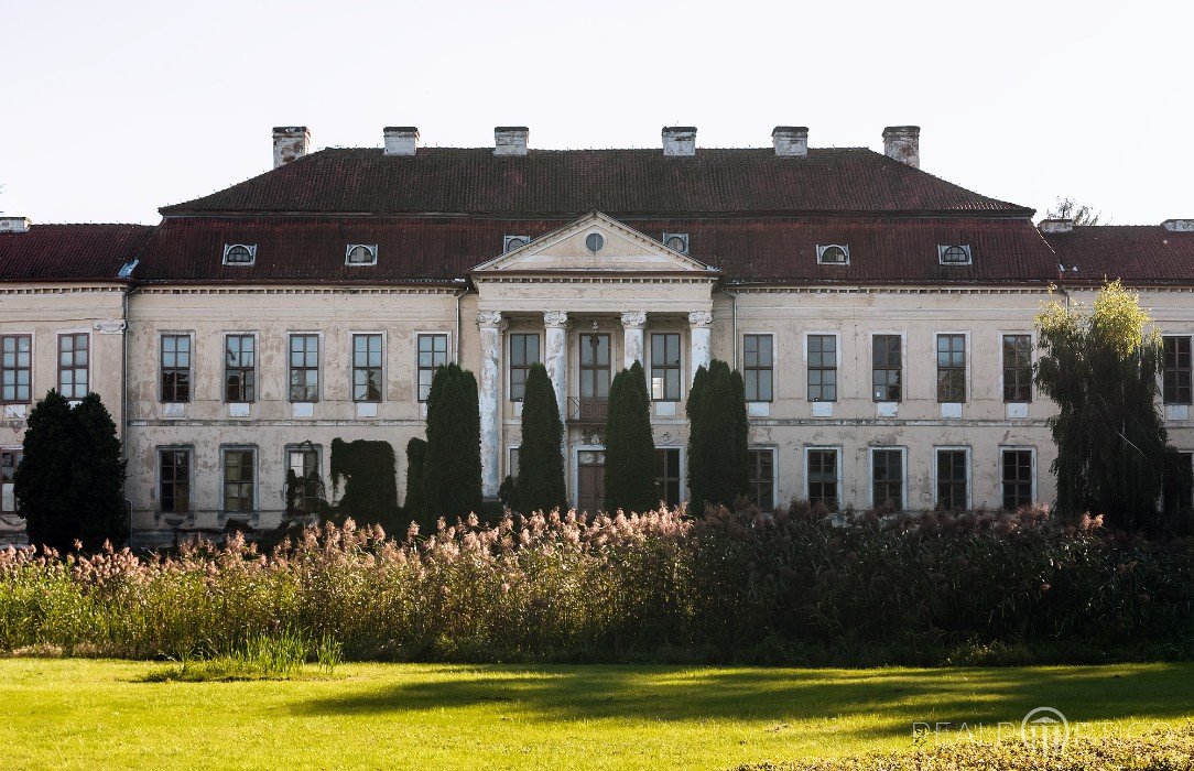 Schloss Dönhoffstädt (Drogosze), Ostpreußen, Drogosze