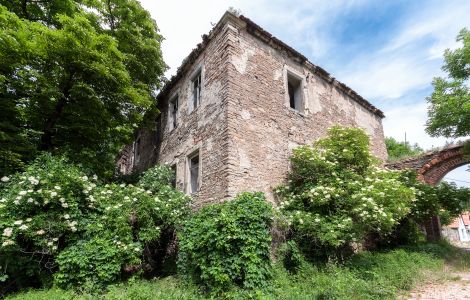  - Gutshof in Sixdorf: Ruine des Wohnhauses