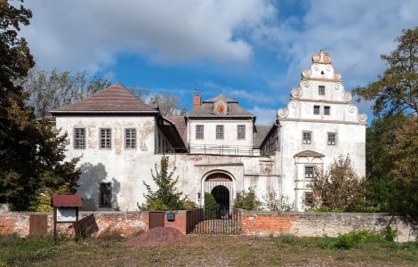 Großmühlingen, Schlosshof - Schloss Großmühlingen