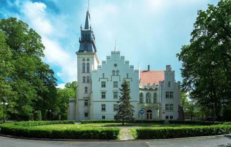  - Herrenhaus in Woskowice Małe