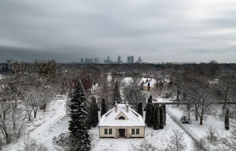 Warszawa, Fort Bema - Schönes Haus in Alleinlage mit großem Grundstück, zentrumsnah