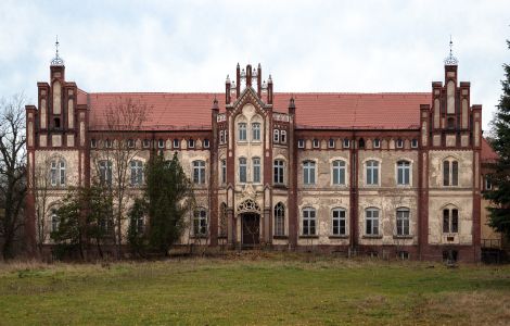 Walow, Schloßstraße - Gutshaus Walow, Mecklenburgische Seenplatte