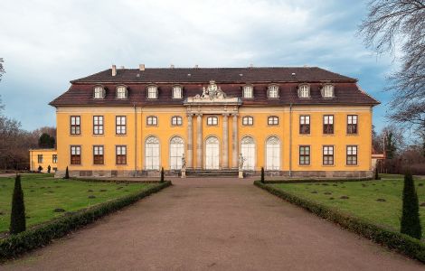 Mosigkau, Orangeriestraße - Schloss Mosigkau, Gartenreich Dessau-Wörlitz
