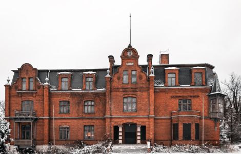 Raben Steinfeld, Forststraße - Schloss Raben Steinfeld bei Schwerin