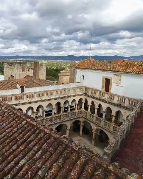 Burg kaufen Spanien Dezember 2025