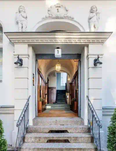 Exklusive Eigentumswohnungen im Schloss und repräsentative Altbauwohnungen