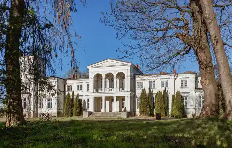 Schlösser Villen Herrenhäuser Polen