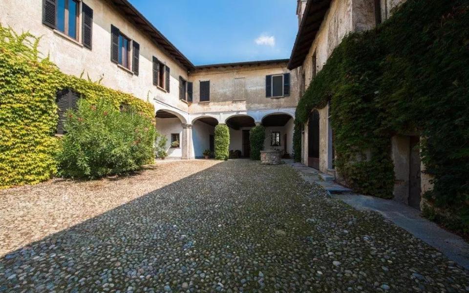 Castelli e case antiche in vendita in Lombardia